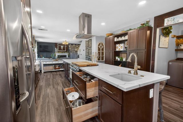 213 K St, Lincoln, CA 95648