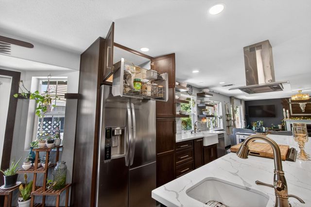 213 K St, Lincoln, CA 95648