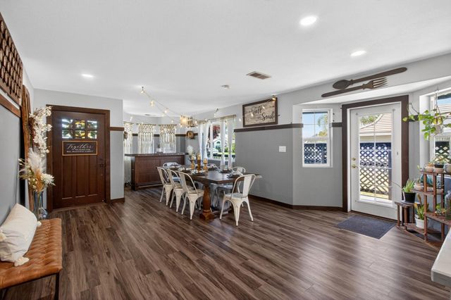 213 K St, Lincoln, CA 95648