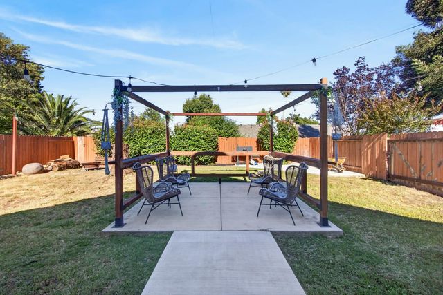 213 K St, Lincoln, CA 95648
