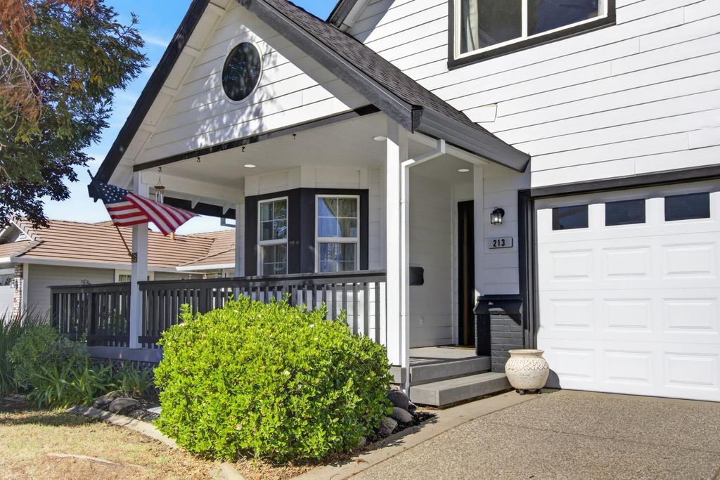 213 K St, Lincoln, CA 95648