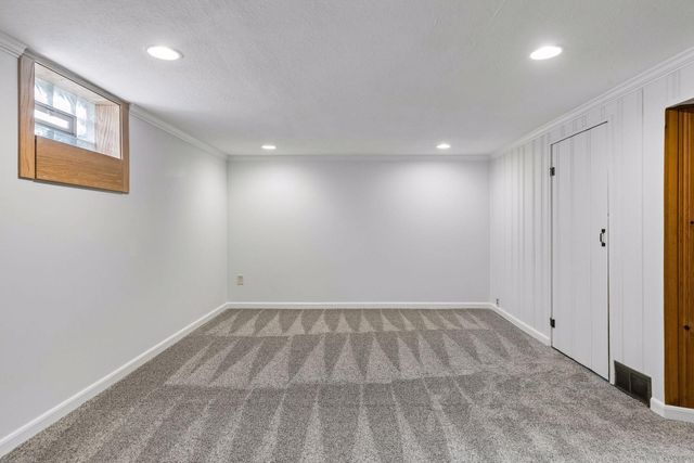 899 Fairview Avenue S, Saint Paul, MN 55116