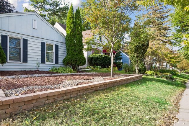 899 Fairview Avenue S, Saint Paul, MN 55116