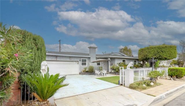 2517 W Merle, Anaheim, CA 92804