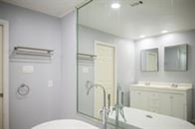 12625 Memorial Drive 4, Houston, TX 77024