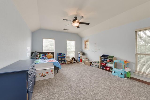 14 TORRINGTON LN, The Hills, TX 78738