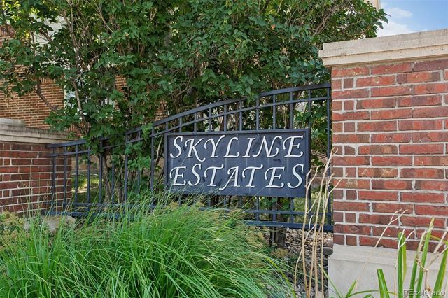10336 W 55th Place 101, Arvada, CO 80002