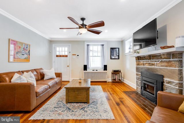 556 FAIRTHORNE AVE, Philadelphia, PA 19128