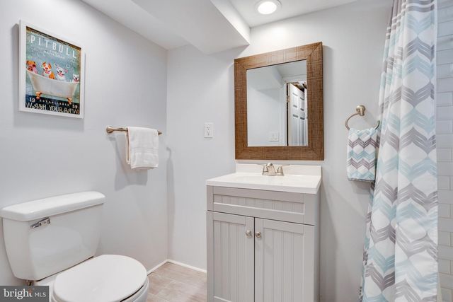 556 FAIRTHORNE AVE, Philadelphia, PA 19128
