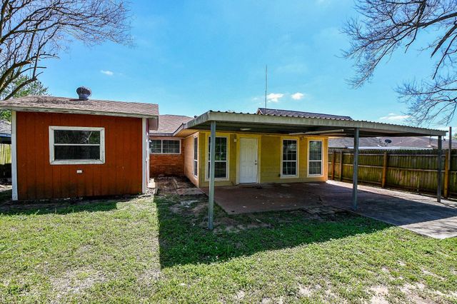 515 Westside Court, Pasadena, TX 77502