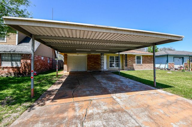 515 Westside Court, Pasadena, TX 77502