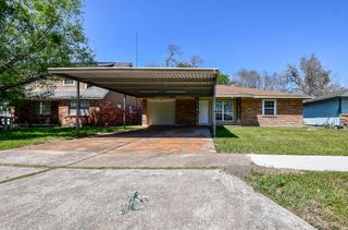 515 Westside Court, Pasadena, TX 77502