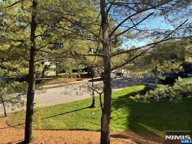 714 Brittany Drive building 7 unit, Wayne, NJ 07470