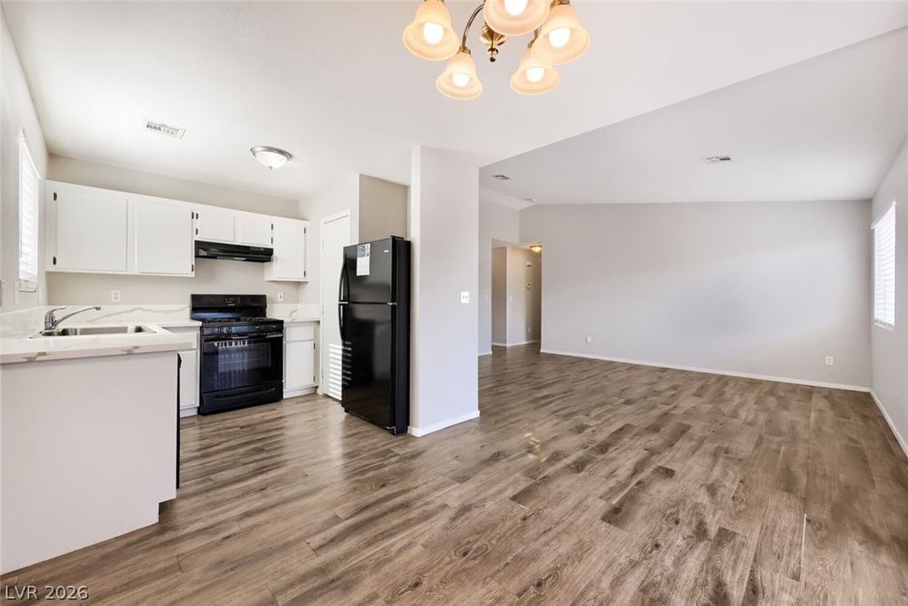 3106 Meadow Flower Avenue, North Las Vegas, NV 89031 — photo 4
