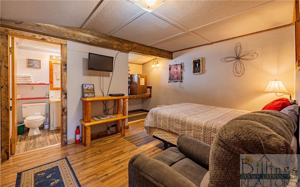 715 US Hwy 212, Cooke City, MT 59020 photo 31