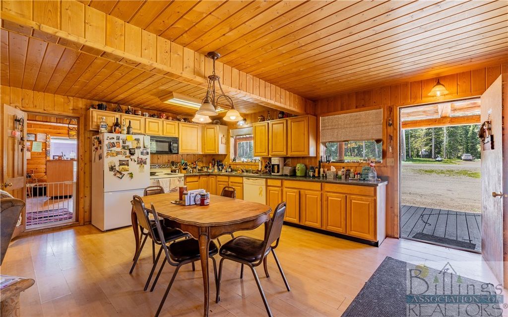 715 US Hwy 212, Cooke City, MT 59020 photo 9