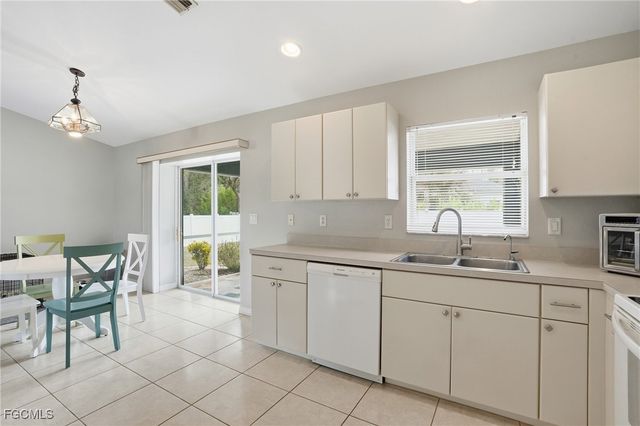 5214 Sister TER, North Port, FL 34286