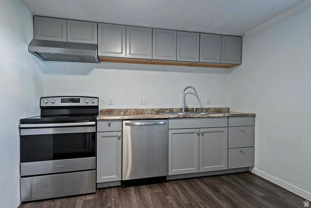 1678 W LELAND DR, West Jordan, UT 84084