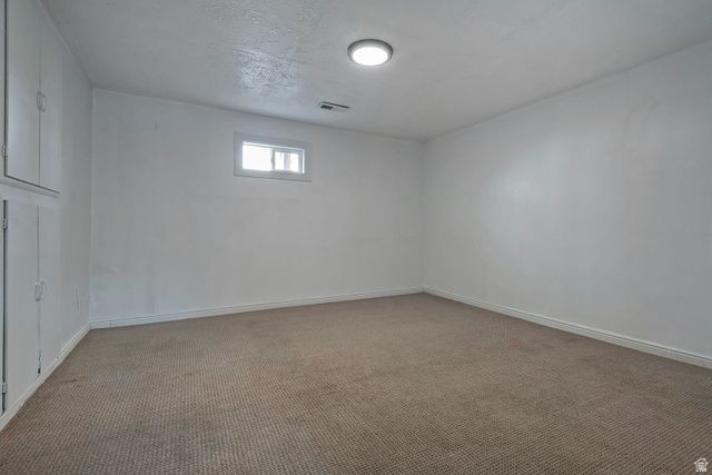 1678 W LELAND DR, West Jordan, UT 84084