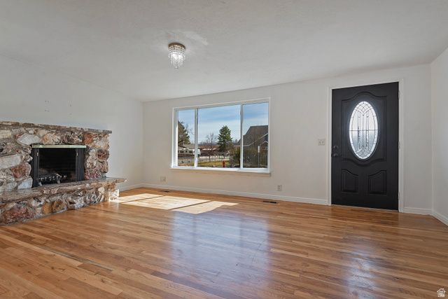 1678 W LELAND DR, West Jordan, UT 84084