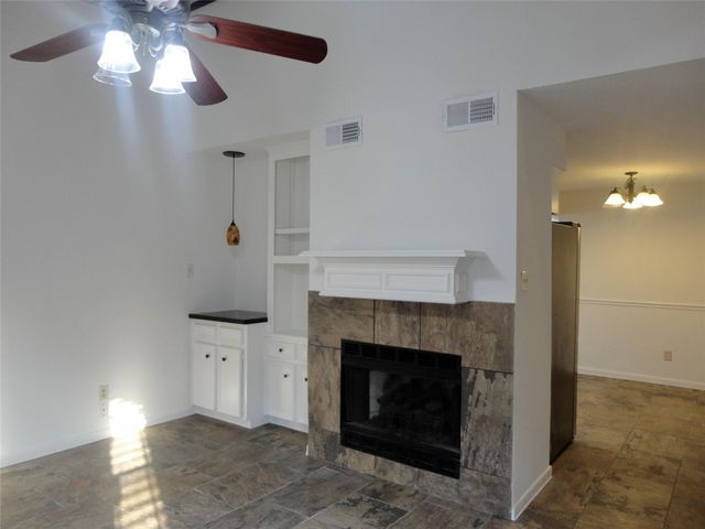 6700 Richardson Road 204, Houston, TX 77069