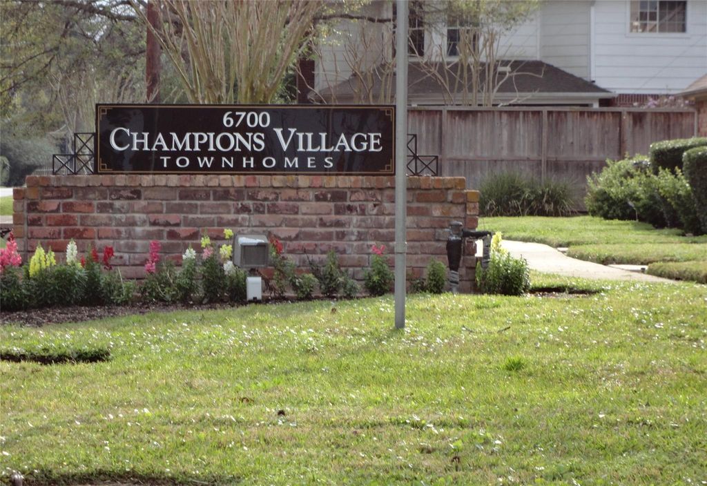 6700 Richardson Road 204, Houston, TX 77069