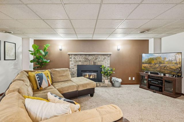 2941 Noble Avenue N, Golden Valley, MN 55422