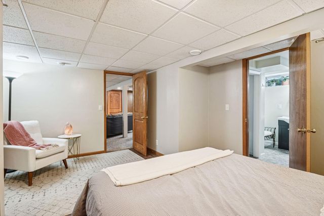 2941 Noble Avenue N, Golden Valley, MN 55422