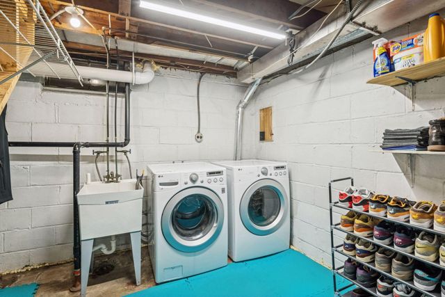 2941 Noble Avenue N, Golden Valley, MN 55422