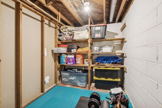 2941 Noble Avenue N, Golden Valley, MN 55422