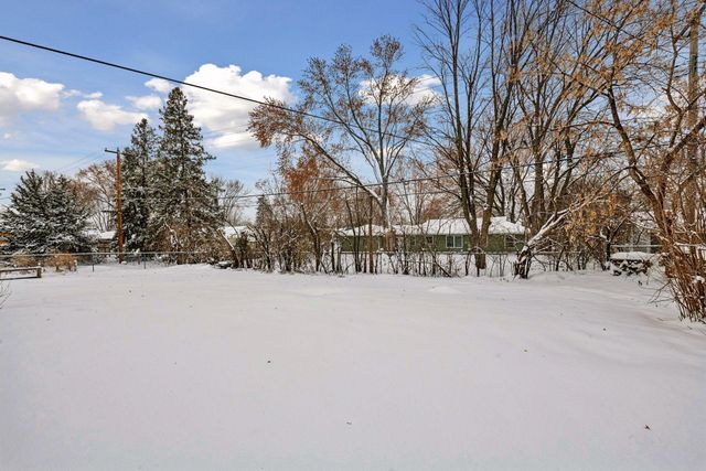 2941 Noble Avenue N, Golden Valley, MN 55422