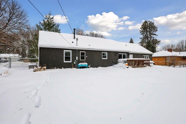 2941 Noble Avenue N, Golden Valley, MN 55422