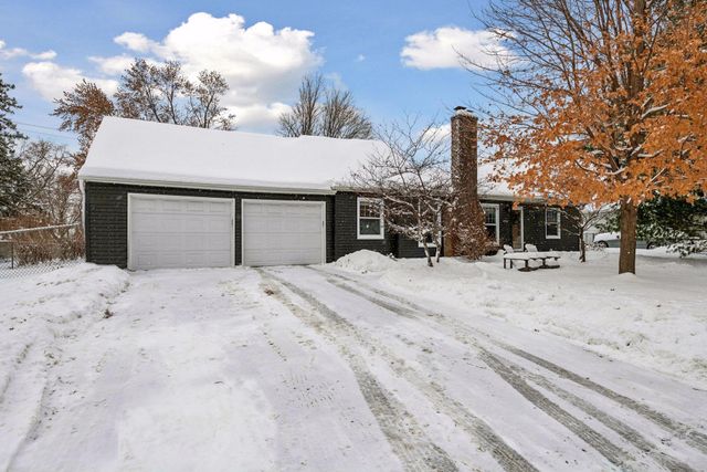 2941 Noble Avenue N, Golden Valley, MN 55422