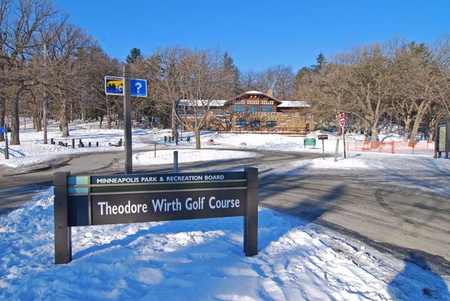 2941 Noble Avenue N, Golden Valley, MN 55422