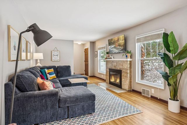 2941 Noble Avenue N, Golden Valley, MN 55422