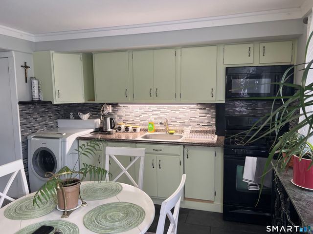 63 Court A, Bld 18 Court, Bridgeport, CT 06610