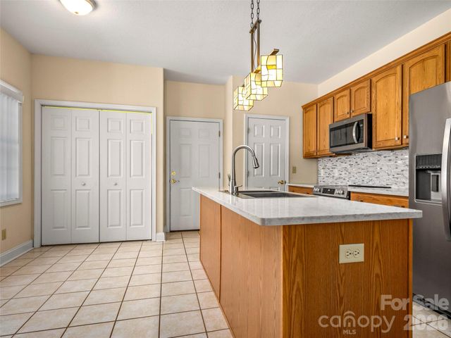 21 Holiday Drive, Arden, NC 28704