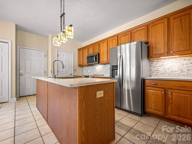 21 Holiday Drive, Arden, NC 28704