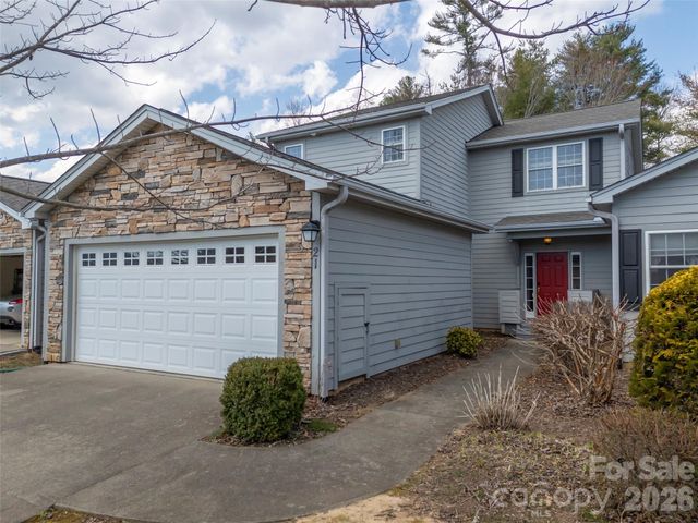 21 Holiday Drive, Arden, NC 28704
