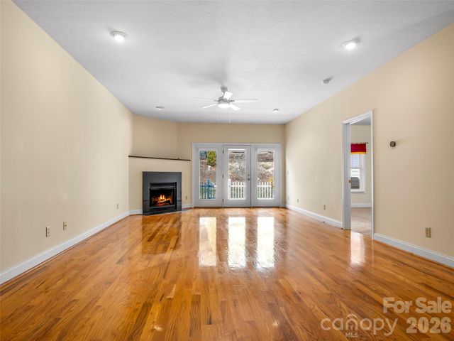 21 Holiday Drive, Arden, NC 28704