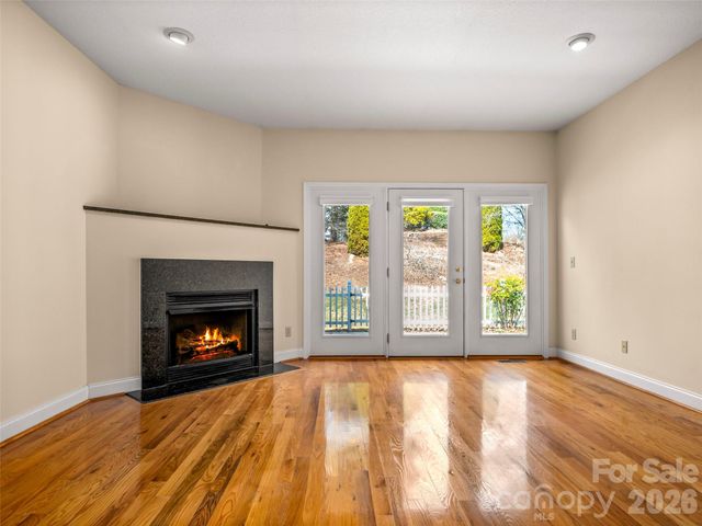 21 Holiday Drive, Arden, NC 28704