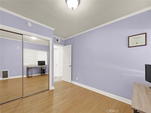 9527 oso Avenue, Chatsworth, CA 91311