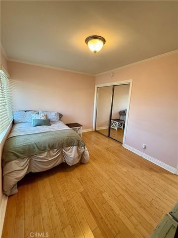 9527 oso Avenue, Chatsworth, CA 91311