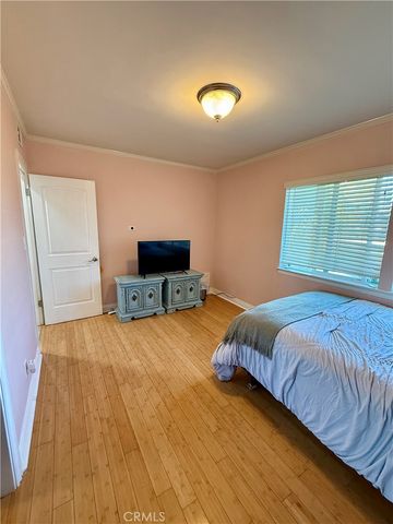 9527 oso Avenue, Chatsworth, CA 91311