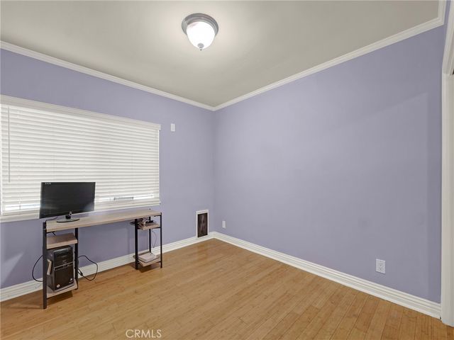 9527 oso Avenue, Chatsworth, CA 91311