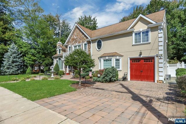 59 Lockwood Drive, Waldwick, NJ 07463