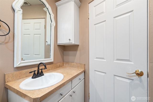 507 Williams Finney Road, Kelso, WA 98626