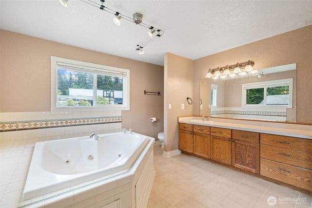 507 Williams Finney Road, Kelso, WA 98626