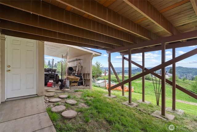 507 Williams Finney Road, Kelso, WA 98626
