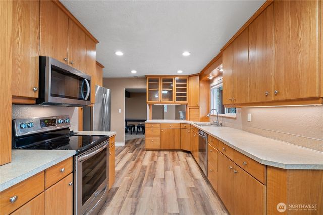 507 Williams Finney Road, Kelso, WA 98626